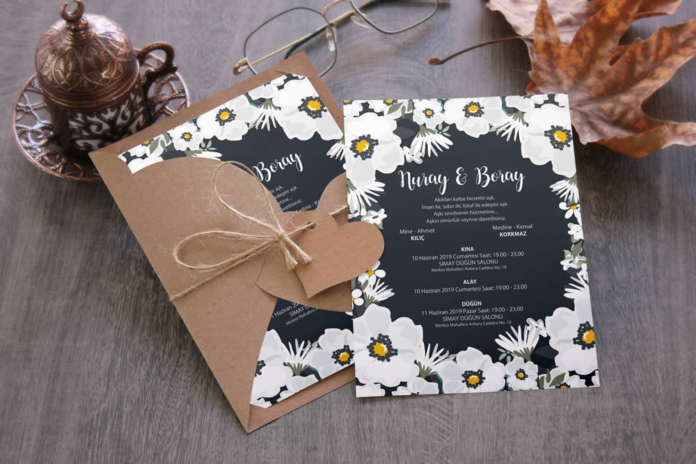 Çiçekli davetiye